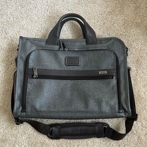 Tumi Alpha 3 Slim Deluxe Portfolio